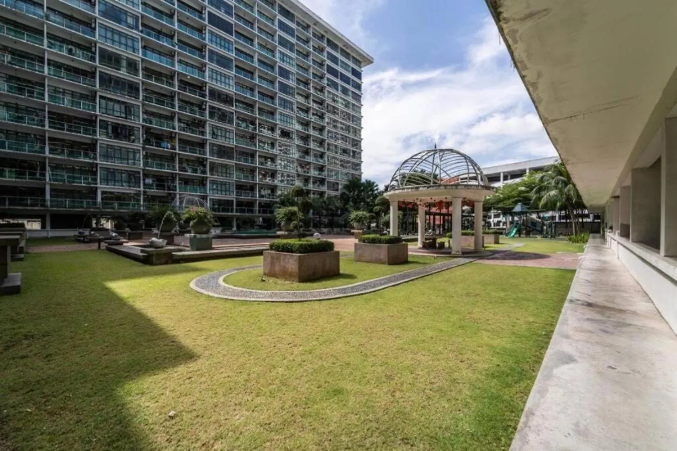 03 Palazio Apartment Japanese Style Studio Mount Austin Wifi & Netflix Johor Bahru