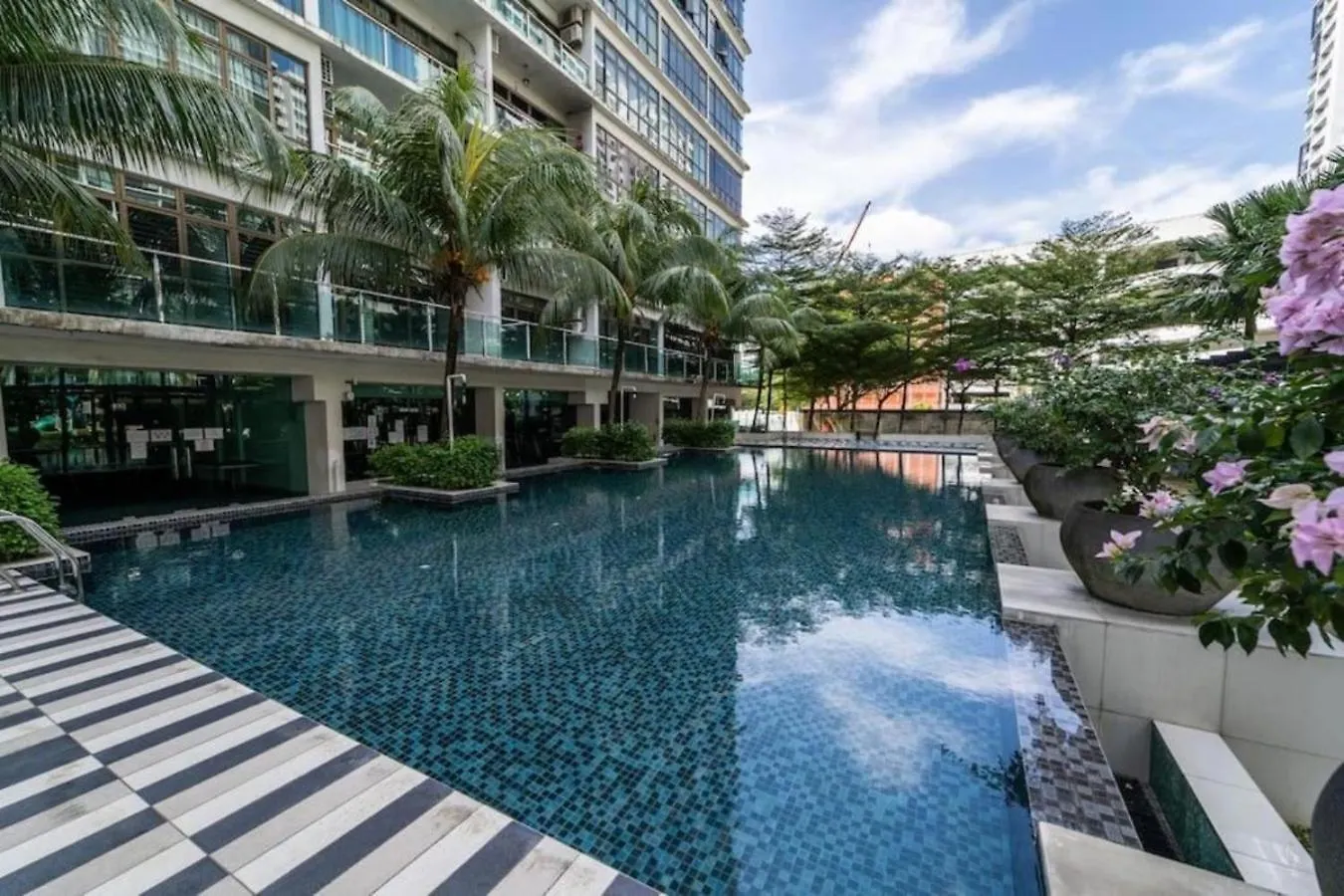 03 Palazio Apartment Japanese Style Studio Mount Austin Wifi & Netflix Johor Bahru